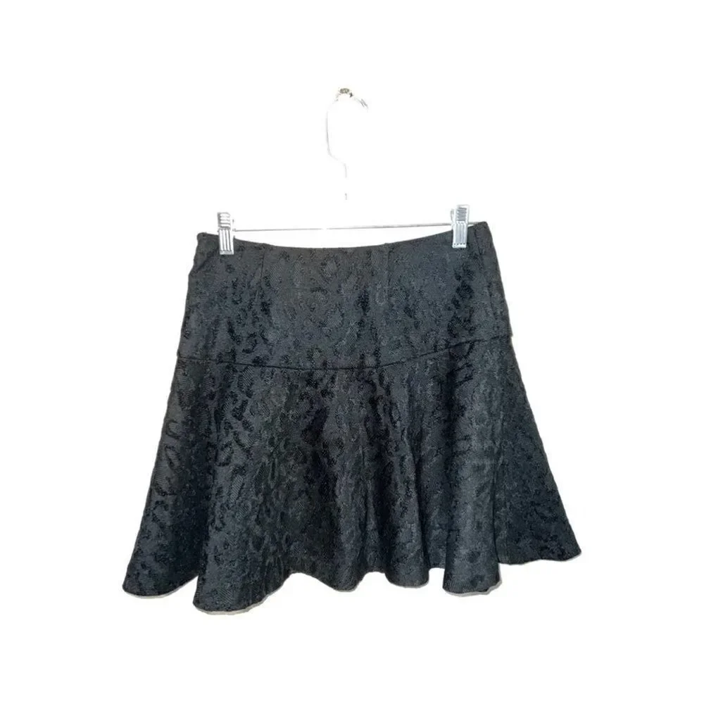 Free people Black chenile leopard skirt size 4